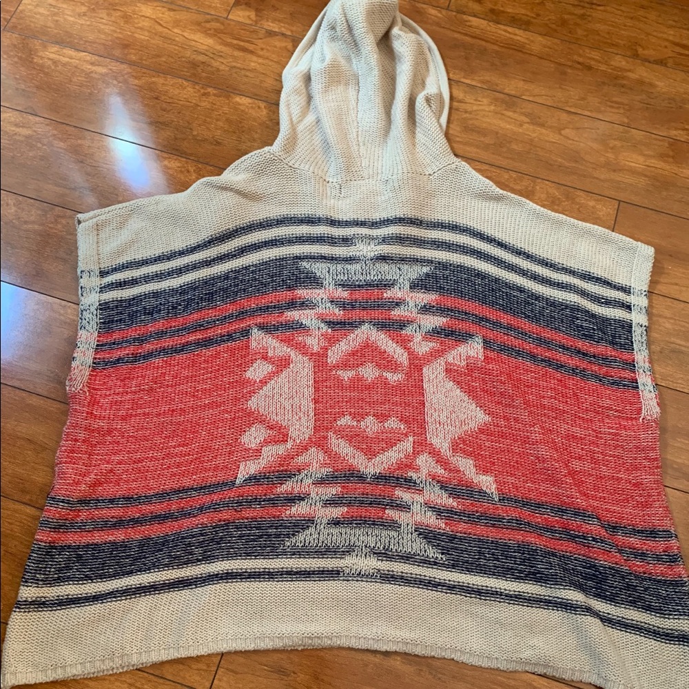 Forever 21 Hoodie no sleeve sweater